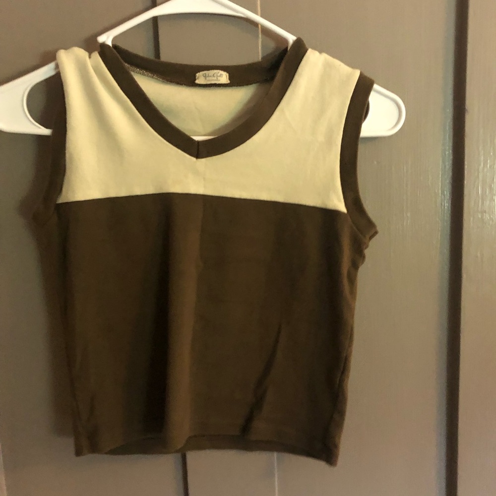 Brandy Melville t-shirt